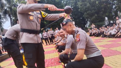 Kado Istimewa 2024, Puluhan Personel Polres Purwakarta Naik Pangkat