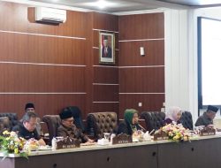 DPRD Gelar Rapat Paripurna Tingkat I Penyampaian Raperda Pertanggungjawaban APBD TA 2023 dan 2 Raperda Inisiatif DPRD