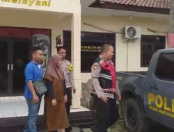 Polsek Cibatu Kabulkan Keinginan Unik Ibu Hamil Ngidam Naik Mobil Patroli