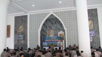 Sejukkan Hati di Bulan Ramadhan, Polres Purwakarta Gelar Binrohtal Muslim Rutin untuk Perkuat Iman dan Integritas